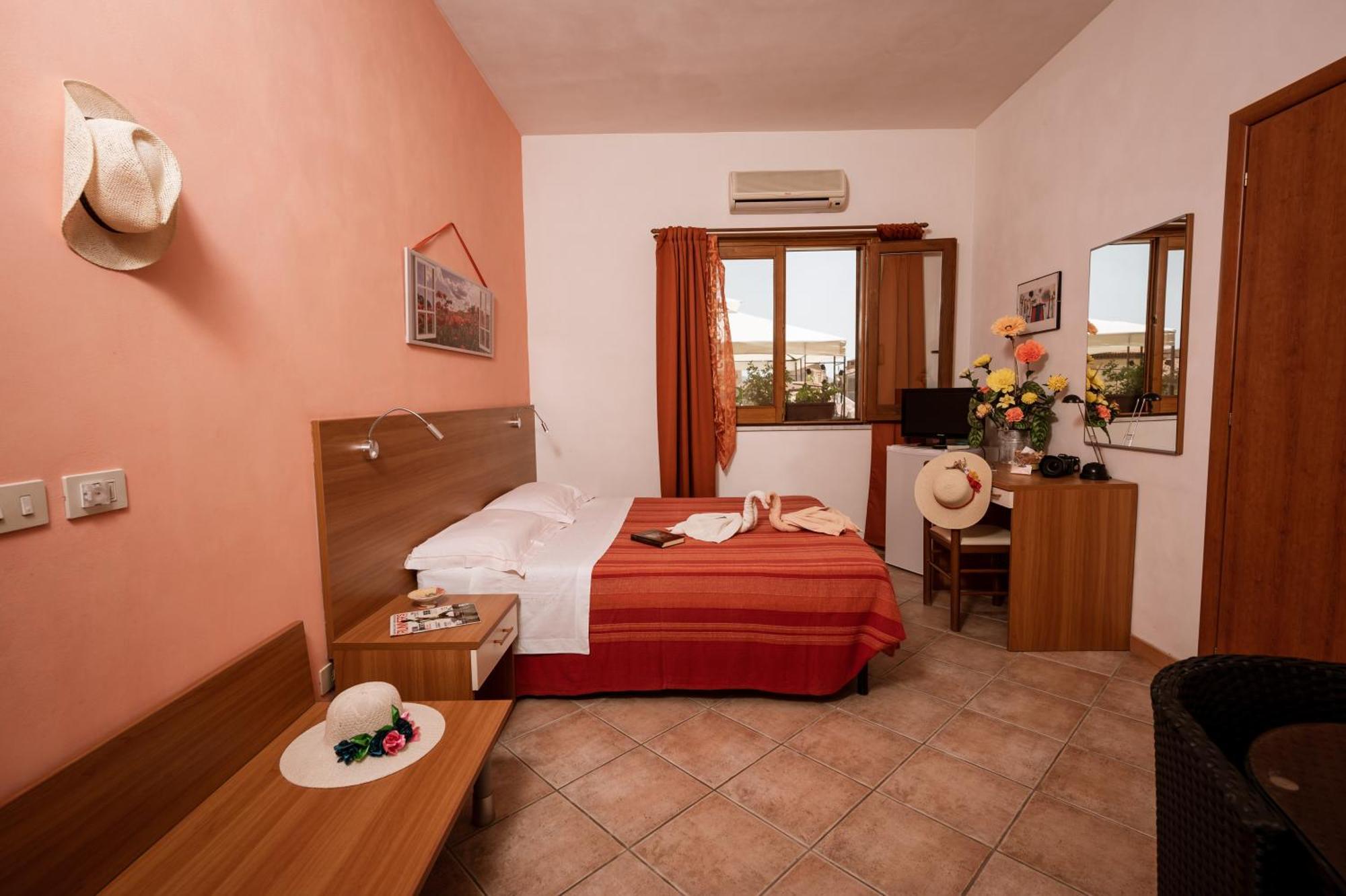 B&B Panorama Castelbuono  Exteriör bild